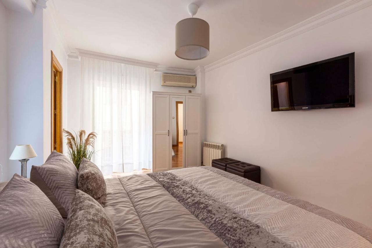 Apartamento Mariana Pineda Centro Granada Buitenkant foto